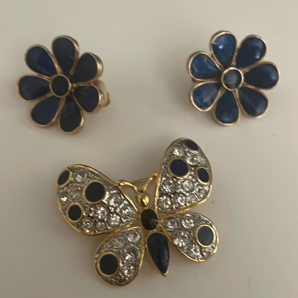 Vintage Enameled Butterfly Brooch & Daisy Clip on Earrings! Signed!